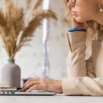 Jak wystawić fakturę VAT nie mając firmy